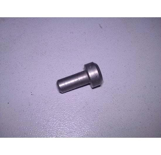 newholland 596032 GERİ VİTES DİŞLİ PİMİ TT-56 SERİİ T-3 76,71 TL